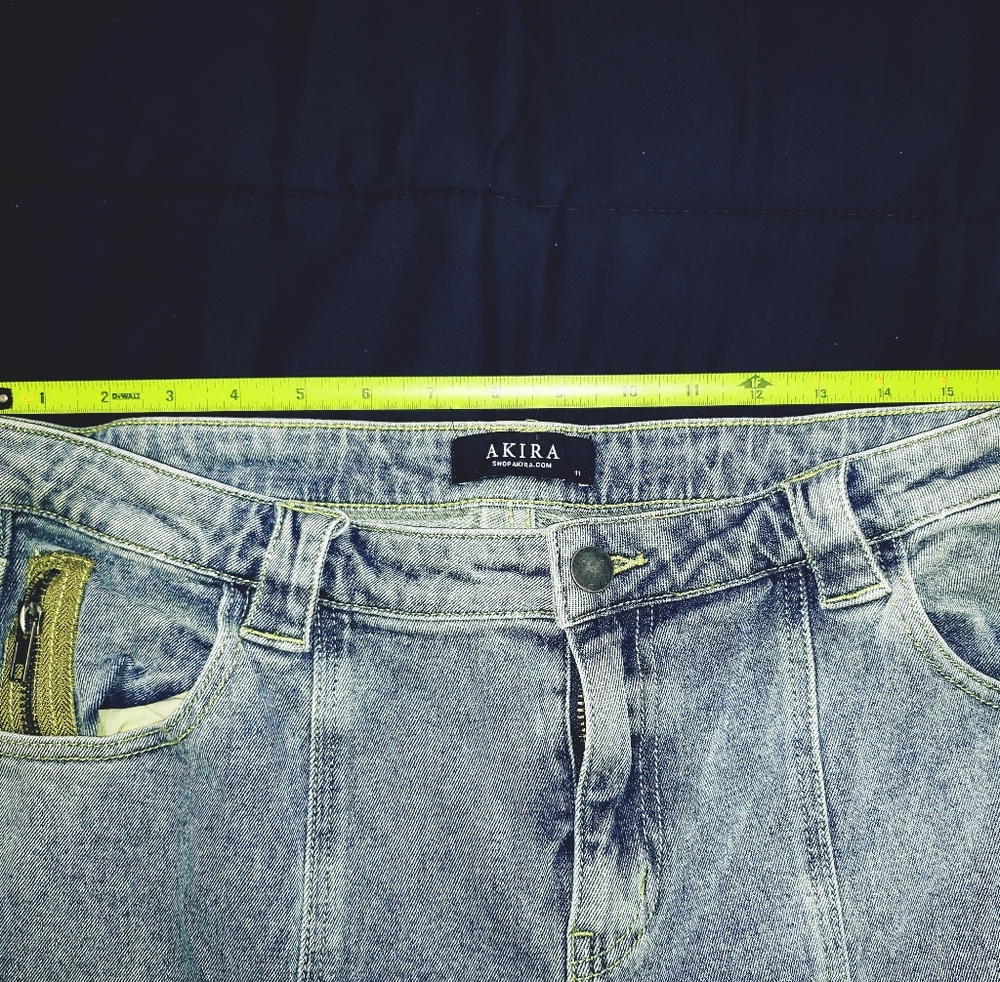 Stylish Light Blue Women's Jeans - Picture 3 of 4